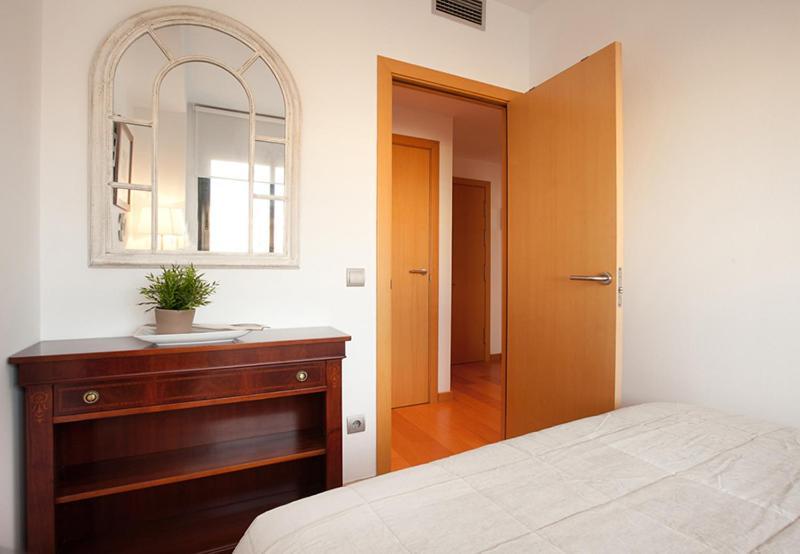 Rent Top Apartments Beach-Diagonal Mar Barcelona Buitenkant foto
