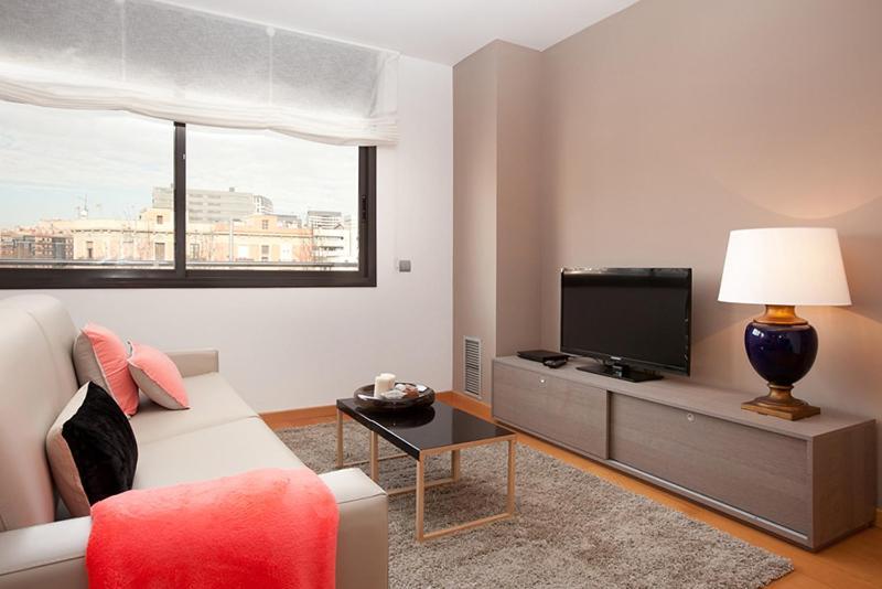 Rent Top Apartments Beach-Diagonal Mar Barcelona Buitenkant foto
