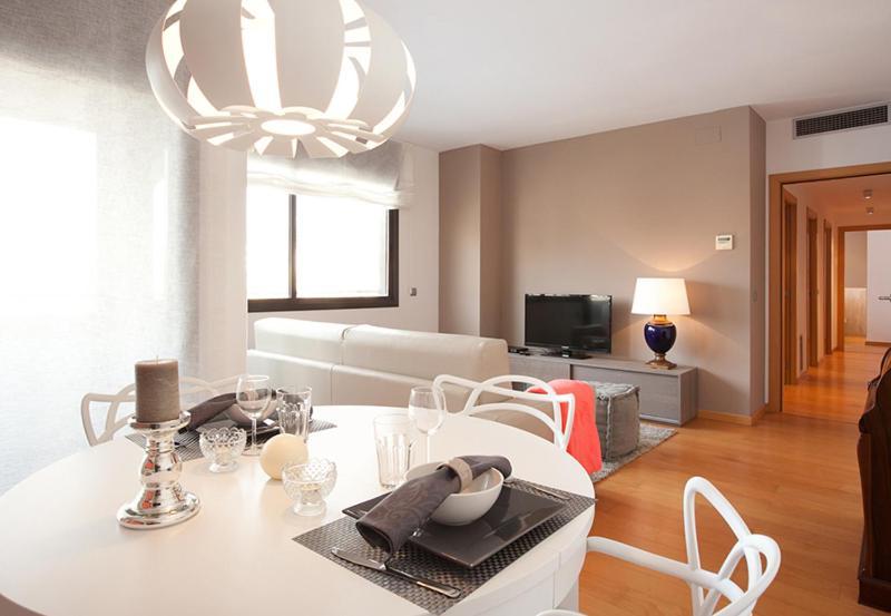 Rent Top Apartments Beach-Diagonal Mar Barcelona Buitenkant foto