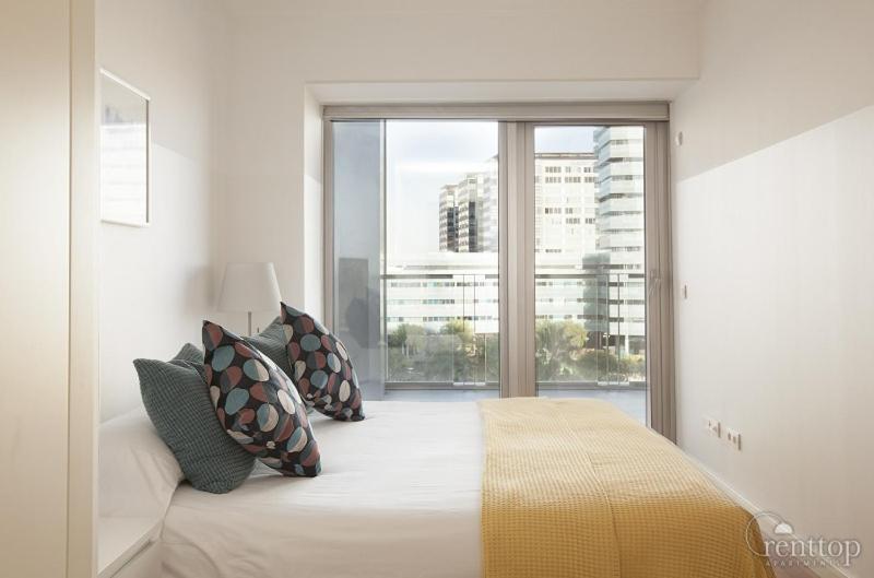 Rent Top Apartments Beach-Diagonal Mar Barcelona Buitenkant foto