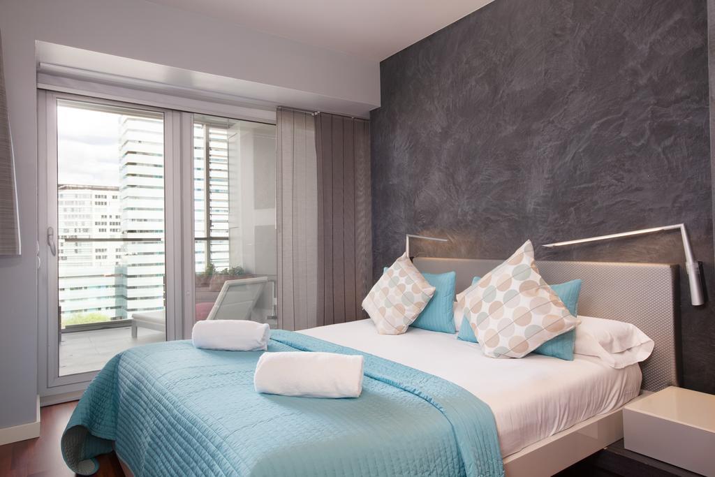 Rent Top Apartments Beach-Diagonal Mar Barcelona Buitenkant foto